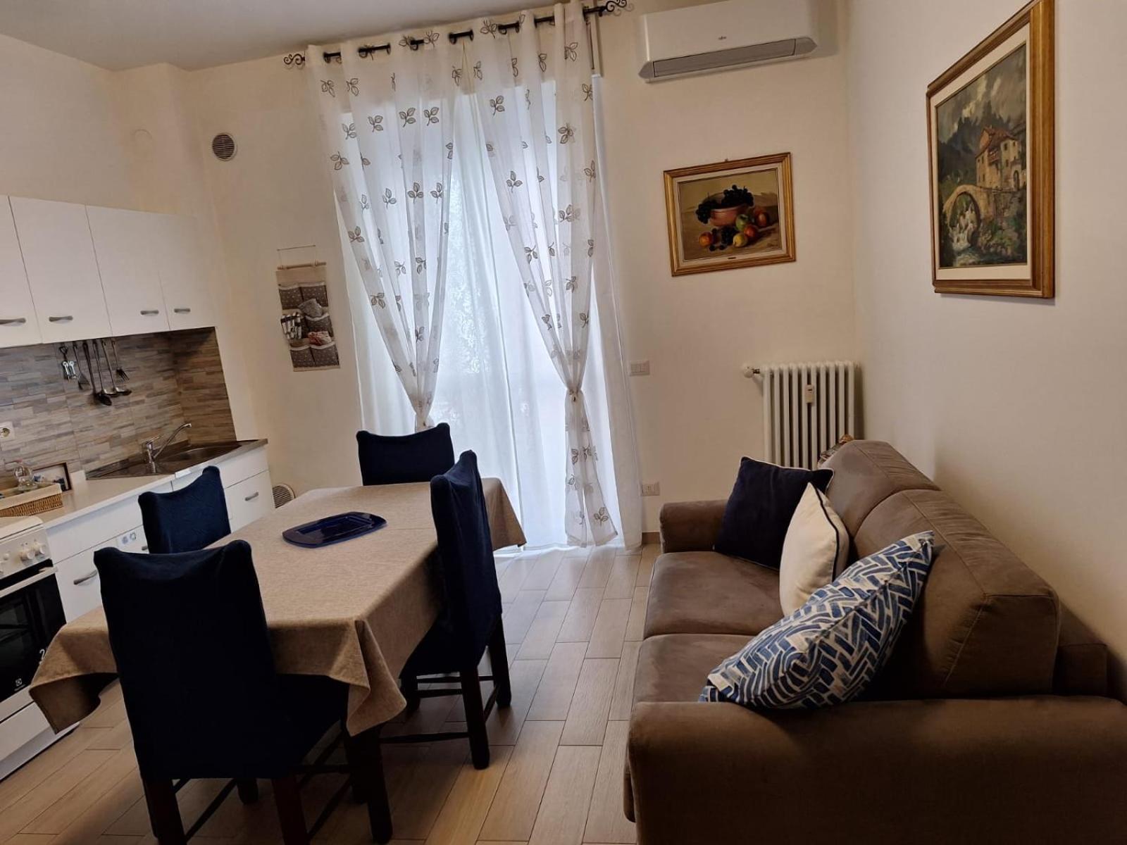 Bnb Milano Dipinta Di Blu Eksteriør bilde